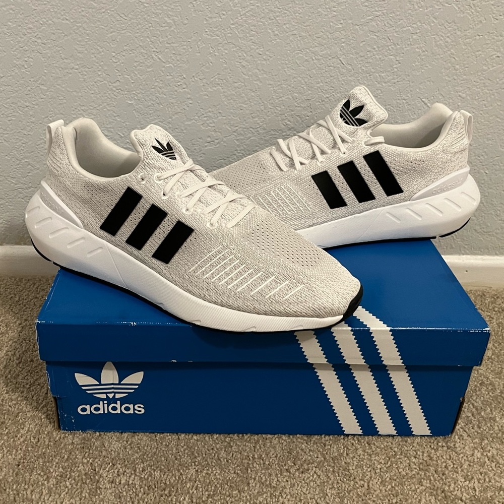 Adidas Swift Run 22 White Grey GY3047 size 7